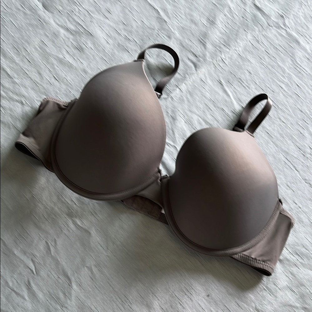 No Boundaries Gray T-Shirt Bra with Molded Cups - Picture 4 of 4